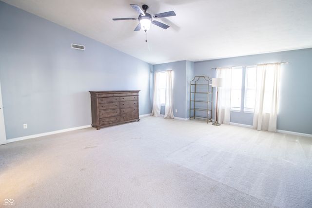 5684 W Woodview Trail, Mccordsville, IN 46055