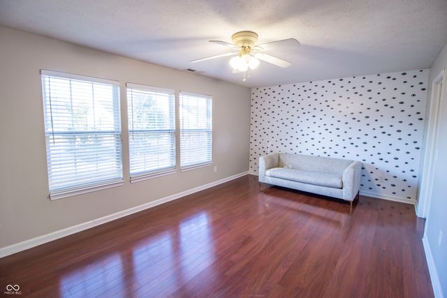 5684 W Woodview Trail, Mccordsville, IN 46055