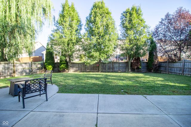 5684 W Woodview Trail, Mccordsville, IN 46055