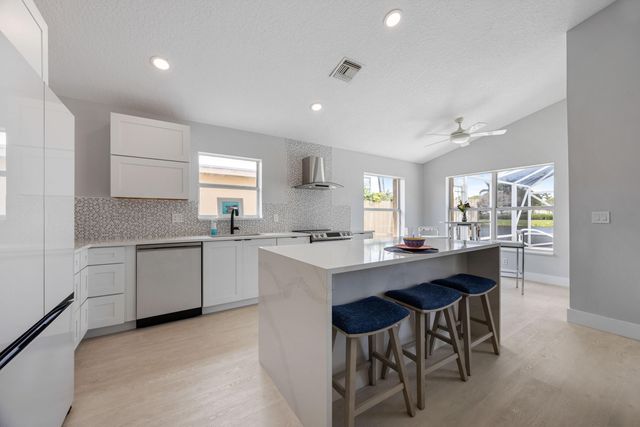 10603 Grande Palladium Way, Boynton Beach, FL 33436