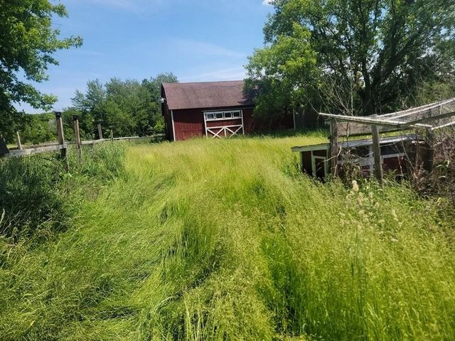 3320 N Sturgeon Road, Midland, MI 48642