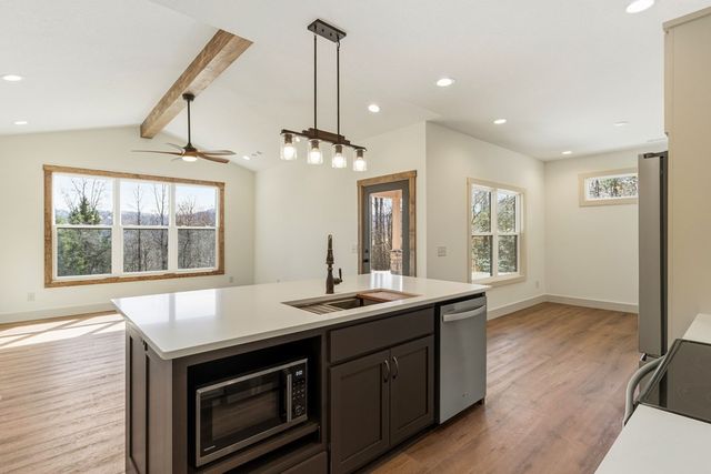 155 Ivy Knob Terrace, Hayesville, NC 28904