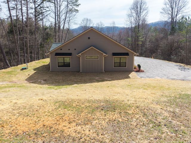 155 Ivy Knob Terrace, Hayesville, NC 28904