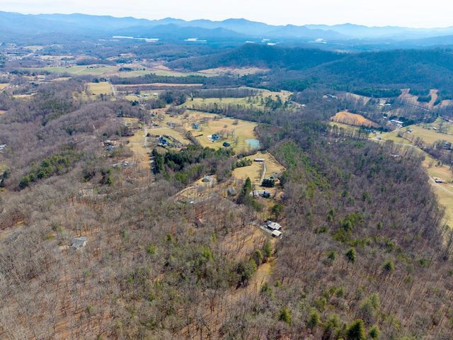 155 Ivy Knob Terrace, Hayesville, NC 28904