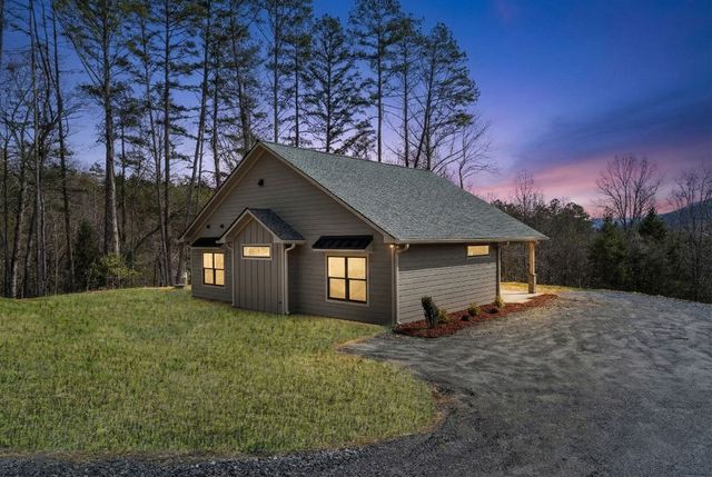 155 Ivy Knob Terrace, Hayesville, NC 28904