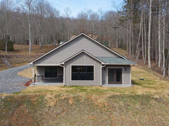 155 Ivy Knob Terrace, Hayesville, NC 28904