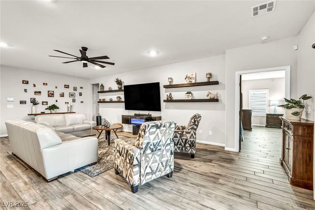 10164 Sweet Holly Place, Las Vegas, NV 89149