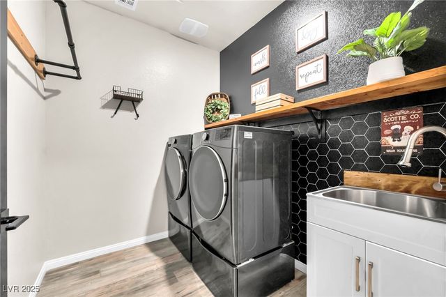 10164 Sweet Holly Place, Las Vegas, NV 89149