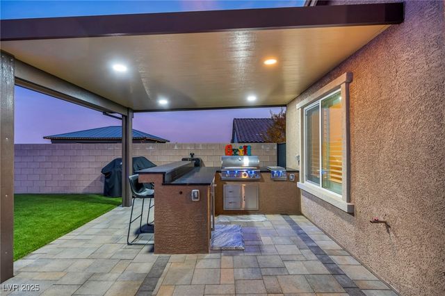 10164 Sweet Holly Place, Las Vegas, NV 89149