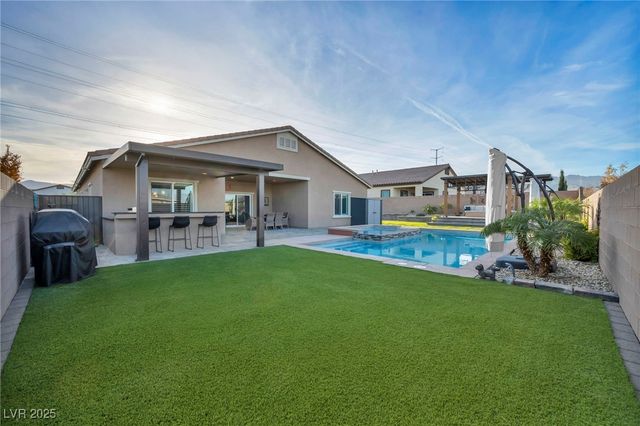 10164 Sweet Holly Place, Las Vegas, NV 89149