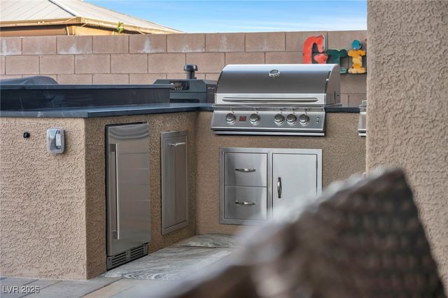 10164 Sweet Holly Place, Las Vegas, NV 89149