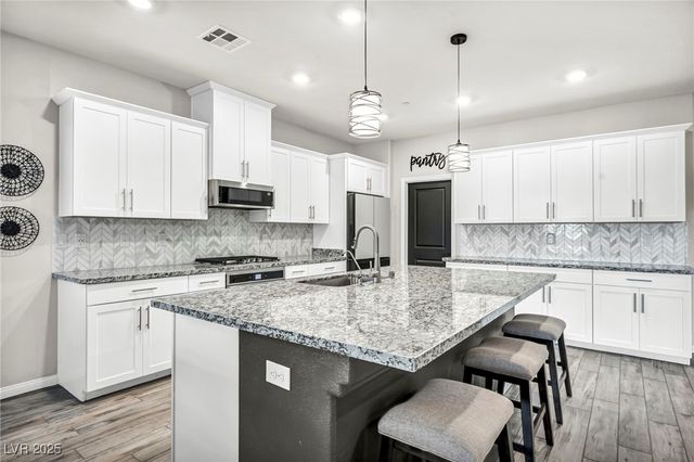 10164 Sweet Holly Place, Las Vegas, NV 89149