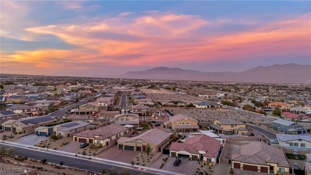 10164 Sweet Holly Place, Las Vegas, NV 89149