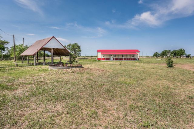 621 Plainview Street, Howardwick, TX 79226
