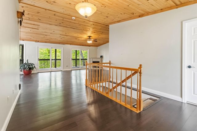 1597 Fisherman Cove Road, London, KY 40741