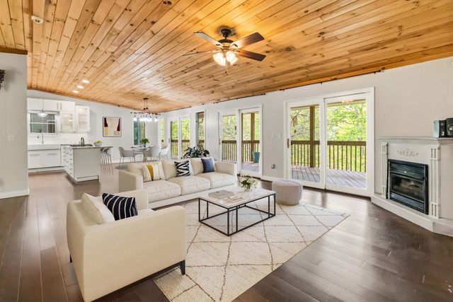 1597 Fisherman Cove Road, London, KY 40741