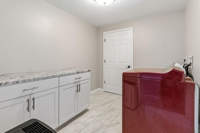 1597 Fisherman Cove Road, London, KY 40741