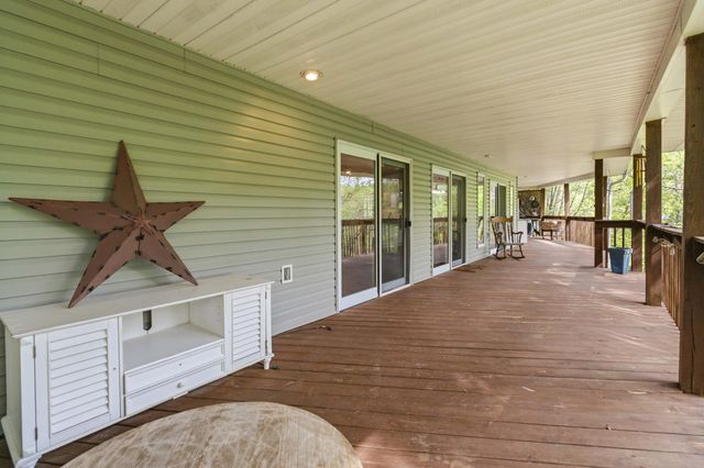 1597 Fisherman Cove Road, London, KY 40741