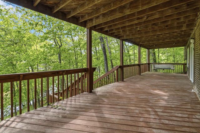 1597 Fisherman Cove Road, London, KY 40741