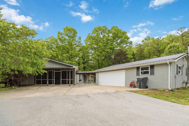 1597 Fisherman Cove Road, London, KY 40741