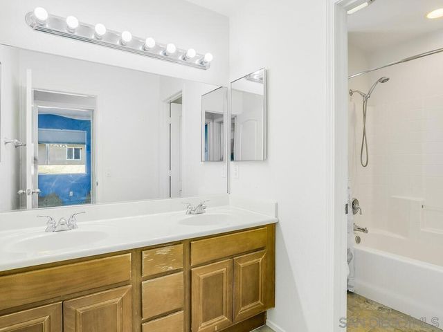 460 Chardonnay Court, San Marcos, CA 92069