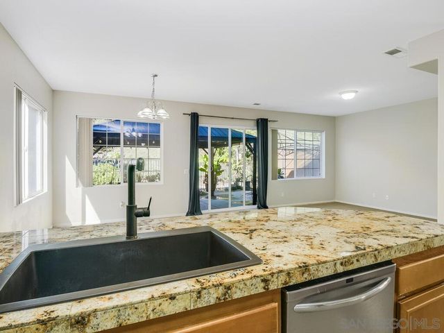 460 Chardonnay Court, San Marcos, CA 92069