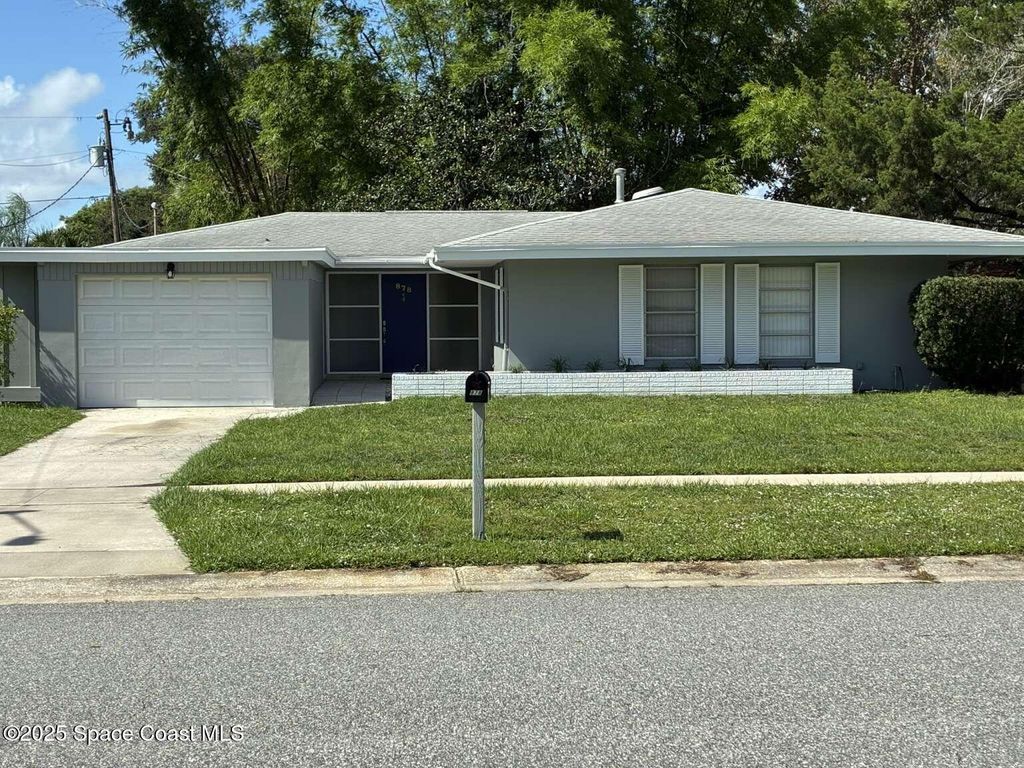 878 Levitt Parkway, Rockledge, FL 32955