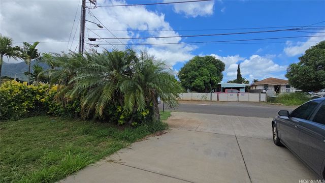 84-737 Manuku Street, Waianae, HI 96792