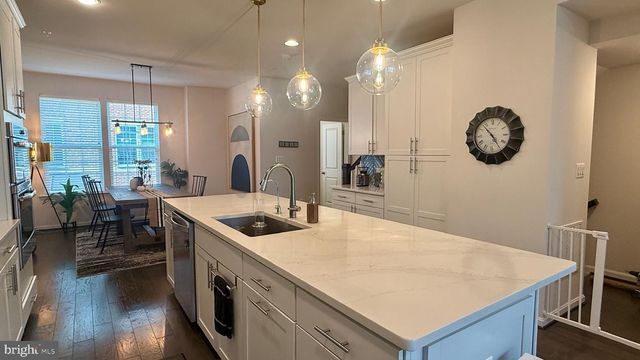 1205 BERRY ST, Baltimore, MD 21211