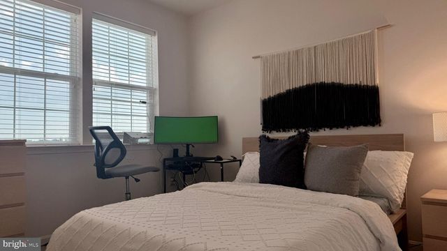 1205 BERRY ST, Baltimore, MD 21211