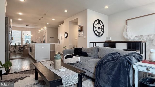 1205 BERRY ST, Baltimore, MD 21211