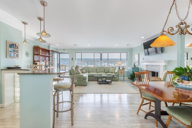 627 Oceanfront A, Long Beach, NY 11561