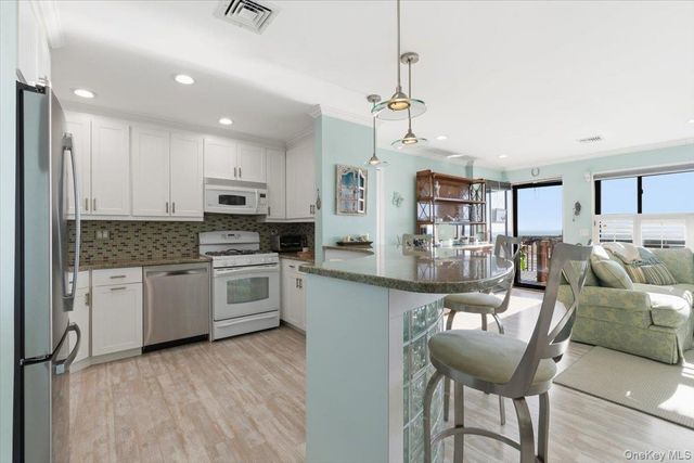 627 Oceanfront A, Long Beach, NY 11561