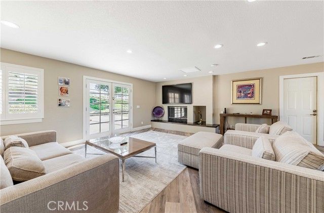 45400 Via Vaquero, Temecula, CA 92590