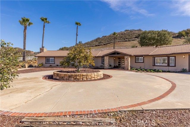 45400 Via Vaquero, Temecula, CA 92590