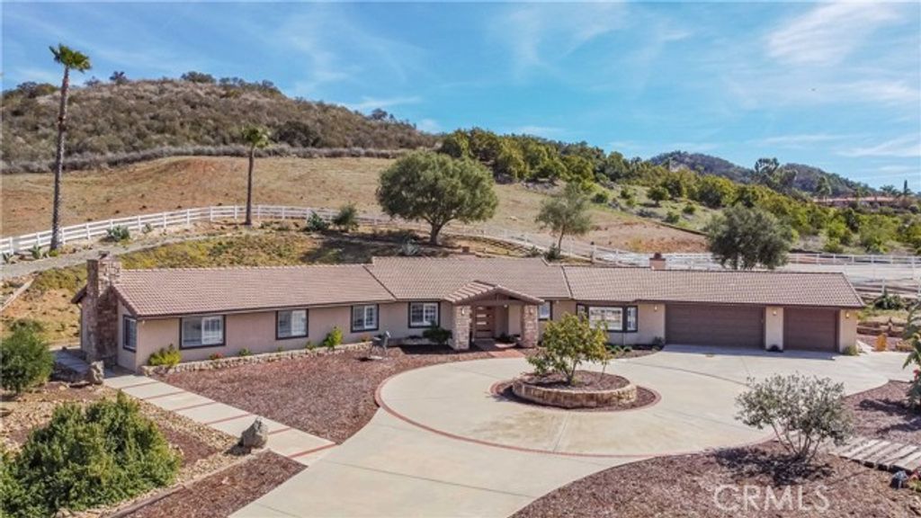 45400 Via Vaquero, Temecula, CA 92590