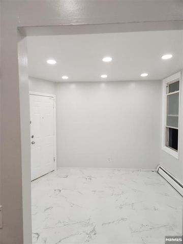 675 Kennedy Boulevard, Bayonne, NJ 07002