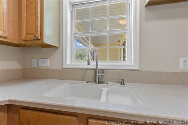 5617 Finish Line Drive, Hope Mills, NC 28348