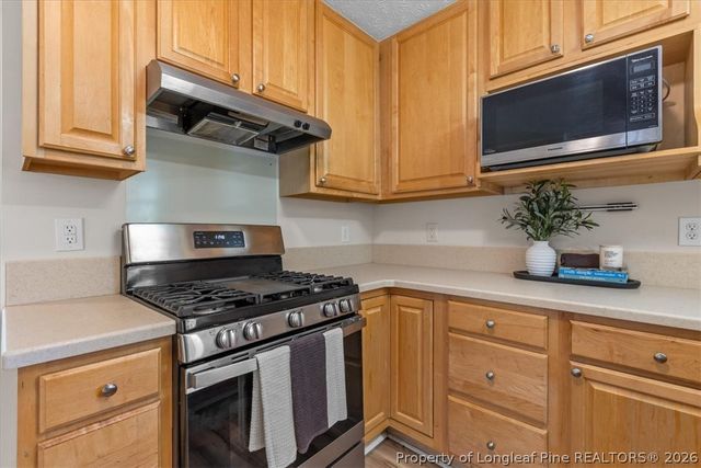 5617 Finish Line Drive, Hope Mills, NC 28348