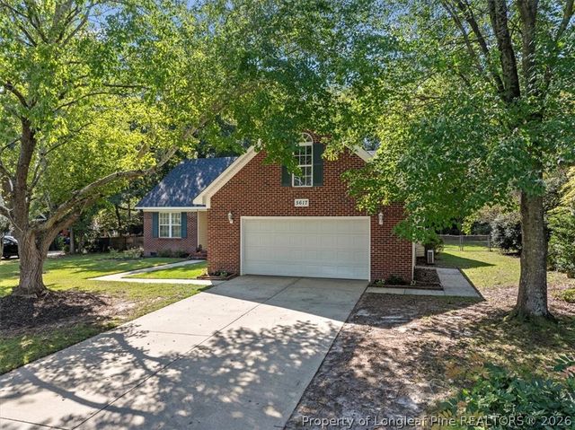 5617 Finish Line Drive, Hope Mills, NC 28348