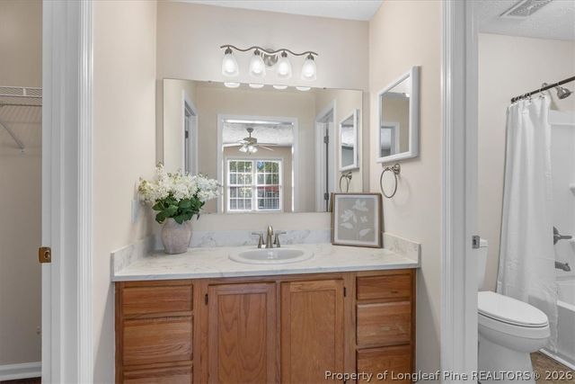 5617 Finish Line Drive, Hope Mills, NC 28348