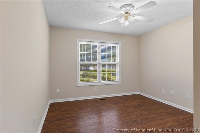 5617 Finish Line Drive, Hope Mills, NC 28348