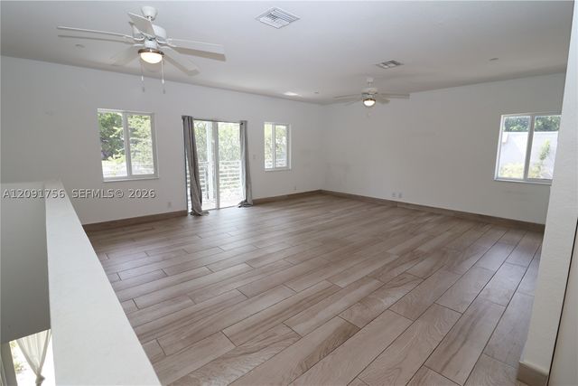 605 NE 28th St 3, Wilton Manors, FL 33334