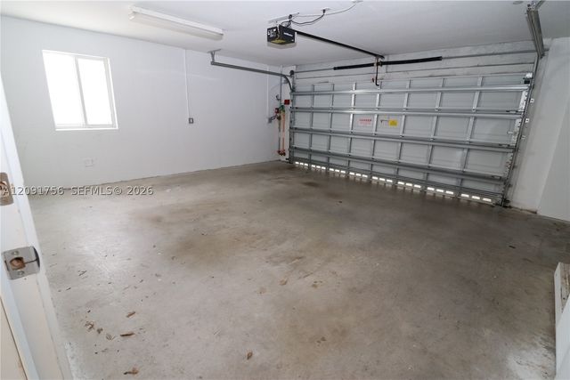 605 NE 28th St 3, Wilton Manors, FL 33334