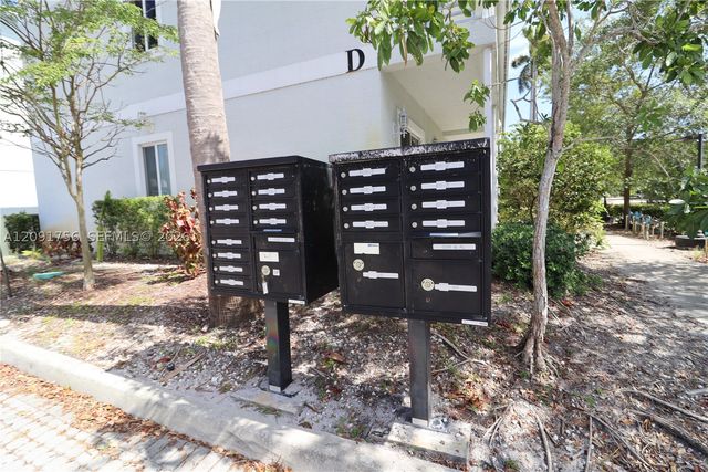 605 NE 28th St 3, Wilton Manors, FL 33334
