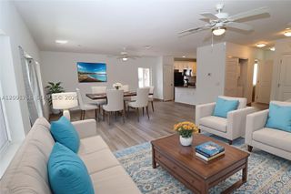 605 NE 28th St 3, Wilton Manors, FL 33334