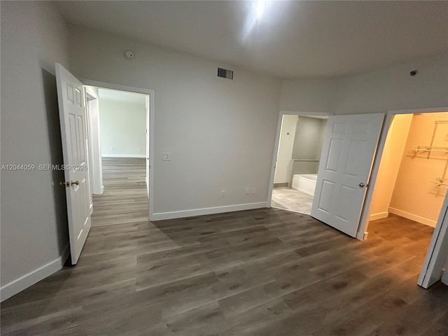 3225 NE 184th St 10106, Aventura, FL 33160