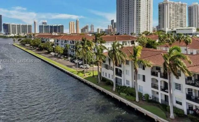 3225 NE 184th St 10106, Aventura, FL 33160