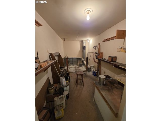 2604 PACIFIC Ave, Forest Grove, OR 97116