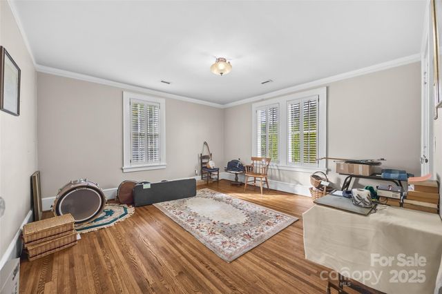 9 S Central Avenue, Belmont, NC 28012